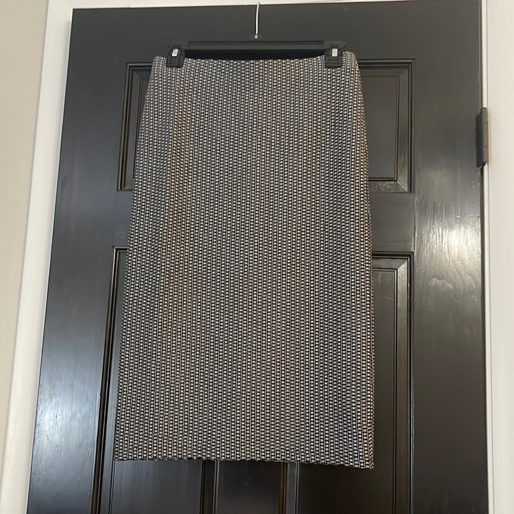 Knit pencil skirt